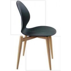 Tige chaise de restaurant en métal